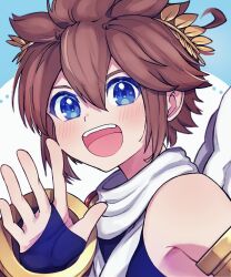 1boy :d ahoge androgynous angel armlet blue_background blue_eyes blue_undershirt brown_hair colored_eyelashes double-parted_bangs fingerless_gloves gloves gold_armlet highres jewelry kid_icarus kid_icarus_uprising laurel_crown light_blush looking_at_viewer nintendo open_mouth pit_(kid_icarus) portrait scarf short_hair single_bare_shoulder smile teeth upper_teeth_only waffuum waving white_scarf