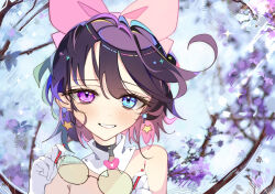 1girl aqua_hair armpit_crease bare_shoulders black_choker black_hair blue_eyes blurry blurry_background bow branch brooch choker collar colored_inner_hair colored_tips commentary_request depth_of_field detached_collar earrings floating_earring flower gloves hair_bow hair_ornament heart heart_brooch heterochromia highres holding holding_removed_eyewear jewelry light_blush multicolored_hair nature original pink_bow pink_hair portrait purple_eyes purple_flower purple_hair red-framed_eyewear round_eyewear short_hair silk smile solo sparkle spider_web star_(symbol) star_earrings straight-on twitter_username unworn_eyewear white_collar white_gloves wispy_bangs x_hair_ornament yitsune_melody