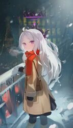 1girl ahoge alternate_costume bag black_gloves black_pantyhose blue_archive blurry boots brown_boots brown_coat coat commentary demon_girl demon_horns depth_of_field forehead gloves halak0000 half_updo halo handbag highres hina_(blue_archive) horns knee_boots long_hair long_sleeves looking_at_viewer medium_hair pantyhose parted_bangs pocket purple_eyes red_scarf scarf smile snowing solo wavy_hair white_hair winter_clothes winter_coat