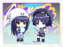 2boys alalen alalen_nelala alternate_costume aqua_necktie aqua_trim arm_at_side artist_name beanie beret black_boots black_hair black_hat black_shorts blue_gloves blue_jacket blue_shorts blue_trim blunt_ends boots bright_pupils brown_eyes casual chain chibi choppy_bangs closed_mouth collared_shirt contemporary crossover dated emblem eyelashes feathers fingerless_gloves fujisaki_nagihiko full_body genshin_impact gloves graffiti grey_socks grey_sweater_vest hand_in_pocket hat holding jacket lace-up_boots layered_sleeves light_blush long_hair long_sleeves looking_at_another multiple_boys necktie o-ring official_alternate_costume open_clothes open_hand open_jacket orb paint_splatter pom_pom_(clothes) purple_eyes purple_sleeves purple_trim scaramouche_(genshin_impact) shirt short_sleeves shorts shugo_chara! sidelocks skateboard smile socks standing sweater_vest vortex wanderer_(genshin_impact) wanderer_(mega_mgc_coffee)_(genshin_impact) white_hat white_pupils white_sleeves white_socks white_undershirt wind wrist_cuffs wristband yellow_feathers