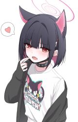 animal_ears black_choker black_hair black_jacket black_mask blue_archive cat_ears chapoke choker halo heart highres jacket kazusa_(band)_(blue_archive) kazusa_(blue_archive) mask medium_hair mouth_mask multicolored_hair pink_eyes pink_hair pink_halo shirt simple_background speech_bubble two-tone_hair white_background white_shirt