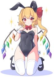 1girl alternate_costume animal_ear_hairband animal_ears black_hairband black_leotard black_shoes blonde_hair blush bow breasts closed_mouth collar commentary_request covered_navel detached_collar fake_animal_ears flandre_scarlet full_body gluteal_fold hair_bow hairband highres kneeling leotard long_hair looking_at_viewer masakamea rabbit_ear_hairband rabbit_ears red_bow red_eyes shoes simple_background small_breasts solo strapless strapless_leotard thighhighs touhou twitter_username white_background white_collar white_thighhighs wings wrist_cuffs