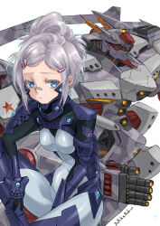 1girl bandaid bandaid_on_face bandaid_on_nose blue_eyes commentary_request deux_murasame fortified_suit gundam gundam_gquuuuuux hair_ornament hairclip highres jun_(rellik_&amp;_redrum) mecha mecha_pilot_suit mobile_armor muv-luv muv-luv_alternative muv-luv_total_eclipse psycho_gundam_(gquuuuuux) robot short_hair simple_background su-37_terminator_(muv-luv) tactical_surface_fighter white_hair