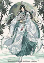 1boy bamboo boots brown_hair chinese_clothes folding_fan full_body green_eyes green_sash hand_fan hanfu highres holding holding_fan hossu huadian long_hair long_sleeves looking_at_viewer lower_teeth_only male_focus o-ring open_mouth ribbon ribboned_xiao_guan ronpu_cooing sash shi_qingxuan smile solo standing standing_on_one_leg tassel teeth tianguan_cifu white_boots white_hanfu white_ribbon wide_sleeves xiao_guan_(headdress) yaopei yuntouxie