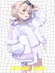1girl animal animal_on_shoulder banpen_(todoroki_hajime) blonde_hair character_name choker eyewear_on_head grid_background hanada_ten hand_in_pocket hololive hololive_dev_is jacket purple_choker purple_eyes purple_jacket purple_shorts shorts sunglasses todoroki_hajime todoroki_hajime_(1st_costume) virtual_youtuber