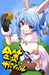 1girl animal_ear_fluff animal_ears arm_up black_gloves black_leotard blue_background blue_hair blush bow braid breasts brown_pantyhose carrot_hair_ornament coin commentary_request crossed_legs detached_sleeves dollar_sign don-chan_(usada_pekora) dress food-themed_hair_ornament fur-trimmed_dress fur-trimmed_gloves fur_trim gloves grin hair_bow hair_ornament halftone halftone_background highres holding holding_coin hololive kiritoma leotard long_hair looking_at_viewer money-shaped_eyes multicolored_hair pantyhose puffy_short_sleeves puffy_sleeves rabbit-shaped_pupils rabbit_ears red_eyes short_eyebrows short_sleeves signature sitting small_breasts smile solo strapless strapless_dress strapless_leotard symbol-shaped_pupils thick_eyebrows translation_request twin_braids twintails two-tone_hair usada_pekora usada_pekora_(1st_costume) very_long_hair virtual_youtuber white_bow white_dress white_hair white_sleeves
