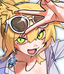 1girl :3 animal_ears arm_up blonde_hair blue_outline borrowed_character bubble1white cat_ears commission double-parted_bangs eyewear_on_head facial_mark fang fingernails from_above glint green_eyes grey_shirt hair_between_eyes halftone halftone_background highres jewelry long_fingernails long_hair looking_at_viewer necklace open_mouth original outline pendant ponytail portrait red_nails second-party_source shirt sidelocks skeb_commission slit_pupils solo sunglasses tsurime v whisker_markings white-framed_eyewear white_background