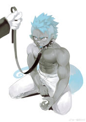 1boy abs absurdres arknights bandaid bandaid_on_face bandaid_on_nose bara blue_hair chameleon_tail chinese_commentary clenched_teeth collar commentary_request ethan_(arknights) highres holding holding_leash kneeling leash male_focus muscular muscular_male navel nipples pants pectorals pointy_ears spiked_collar spikes tail teeth topless_male watermark weibo_watermark white_background white_pants yi_tan_a_mi_ba