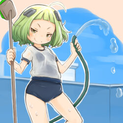 1girl ahoge alternate_costume blue_one-piece_swimsuit blue_sky blunt_bangs breasts closed_mouth commentary_request cowboy_shot day empty_pool green_eyes green_hair gym_shirt holding holding_hose holding_mop hose looking_at_viewer magia_record:_mahou_shoujo_madoka_magica_gaiden mahou_shoujo_madoka_magica miyako_hinano mop one-piece_swimsuit outdoors pool school_swimsuit shirt short_hair short_sleeves sky small_breasts smile solo standing swimsuit swimsuit_under_clothes wet wet_clothes wet_shirt zangetsumaru