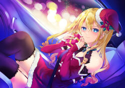1girl blonde_hair blue_eyes blurry blush bokeh box breasts car_interior christmas cleavage cleavage_cutout clothing_cutout curly_hair depth_of_field dress elbow_gloves flower fur-trimmed_dress fur-trimmed_gloves fur_trim garter_straps gift gift_box gloves hat holding holding_gift long_hair looking_at_viewer original poinsettia santa_costume santa_dress santa_hat sitting smile thighhighs unigon_(kitsutsuki)