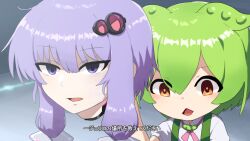 2girls blush brown_eyes commentary_request detroit:_become_human disembodied_head fuka_(kantoku) green_hair hair_between_eyes highres multiple_girls open_mouth purple_eyes purple_hair shirt short_hair sidelocks suspenders translation_request upper_body vocaloid voiceroid voicevox white_shirt yuzuki_yukari zundamon