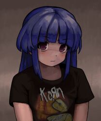 1girl black_shirt blue_hair commentary commission furude_rika highres higurashi_no_naku_koro_ni korn_(band) purple_eyes shirt solo t-shirt upper_body zoolpal