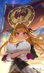1girl ahoge arms_under_breasts black_hairband black_jacket blonde_hair blue_sky blunt_bangs bow breasts bright_pupils brooch cleavage_cutout closed_mouth clothing_cutout collared_shirt commentary_request crossed_arms day dragon_girl dragon_horns fanged_bangs fangs flag hair_intakes hairband highres hololive horn_bow horn_ornament horns jacket jewelry kiryu_coco kiryu_coco_(1st_costume) kito_koruta large_breasts long_hair looking_at_viewer multicolored_hair orange_hair outdoors pointy_ears red_eyes ribbed_shirt shirt skin_fangs sky solo straight_hair streaked_hair very_long_hair virtual_youtuber wavy_mouth white_pupils
