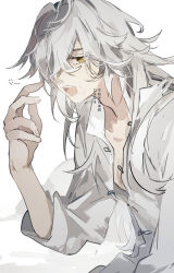 1boy collarbone grey_hair hair_over_one_eye hand_up highres honkai:_star_rail honkai_(series) jing_yuan long_hair long_sleeves looking_at_viewer male_focus messy_hair mississipping open_mouth sleepy upper_body white_background yawning yellow_eyes
