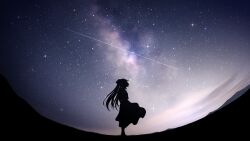 1girl cloud commentary diffraction_spikes dress english_commentary fisheye floating_clothes floating_hair from_side hatsune_miku highres long_hair miku_day milky_way mountainous_horizon nengoro night night_sky outdoors shooting_star silhouette sky sky_focus solo standing star_(sky) starry_sky twintails very_long_hair vocaloid
