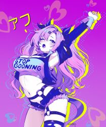1girl absurdres arm_up armpits black_ribbon black_shorts black_thighhighs breasts cleavage clothes_writing cowboy_shot cutoffs detached_sleeves green_eyes hair_ribbon highres kurimako large_breasts long_hair long_sleeves looking_at_viewer midriff mole mole_on_breast mole_on_thigh navel nicole_demara one_eye_closed open_fly open_mouth pink_hair purple_background ribbon short_shorts shorts single_thighhigh solo standing stomach strapless thighhighs tube_top very_long_hair zenless_zone_zero