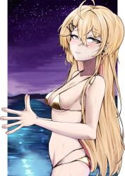 1girl absurdres ahoge bikini blonde_hair blush breasts brown_eyes collarbone cowboy_shot cross cross_earrings earrings girls&#039;_frontline golden_week_bikini hair_ornament hairclip highres jewelry kuzumotsu long_hair looking_at_viewer micro_bikini night night_sky own_hands_together parted_lips ppk_(girls&#039;_frontline) sideboob skindentation sky smile solo swimsuit very_long_hair water wet