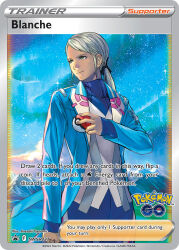 1other androgynous anesaki_dynamic artist_name aurora blanche_(pokemon) blue_jacket blue_pants card_(medium) character_name closed_mouth cloud company_name copyright_logo copyright_name copyright_notice english_text eyelashes grey_eyes grey_hair holding holding_poke_ball jacket long_hair mountain mountainous_horizon night night_sky nintendo official_art open_clothes open_jacket other_focus outdoors pants poke_ball pokemon pokemon_card pokemon_go pokemon_tcg ponytail sky smile solo standing star_(sky) starry_sky third-party_source trading_card