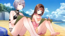 2girls beach bikini black_bikini black_choker blue_bag blue_eyes brown_hair choker closed_mouth cloud cumulonimbus_cloud feet_out_of_frame frilled_one-piece_swimsuit frills frown full_body game_cg grey_hair hair_between_eyes hairband holding holding_pencil holding_sketchbook light_particles long_hair looking_at_another marie_mahler mountainous_horizon multi-strapped_bikini_bottom multi-strapped_bikini_top multicolored_hairband multiple_girls non-web_source official_art on_ground one-piece_swimsuit otori_ai outdoors pencil pink_one-piece_swimsuit purple_eyes raised_inner_eyebrows short_hair sitting sketchbook soles swimsuit toes yumeutsutsu_re:master