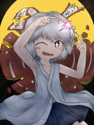 1other androgynous armpits bare_arms bare_shoulders black_background black_hakama blush_stickers broken celeritas_lumen collarbone cowboy_shot energy_ball grey_eyes hakama hakama_short_skirt hakama_skirt happy highres japanese_clothes kimono kuroda_(kurota_ne) len&#039;en lower_teeth_only magic official_style ofuda ofuda_on_head one_eye_closed open_mouth other_focus shards shell short_hair skirt sleeveless sleeveless_kimono smile solo sparkling_eyes standing sun teeth white_hair white_kimono
