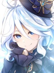 1girl ahoge black_gloves blue_bow blue_eyes blue_hair blue_hat blue_jacket bow furina_(genshin_impact) genshin_impact gloves hair_between_eyes hat hat_bow highres ioichiha jacket long_sleeves looking_at_viewer short_hair smile solo upper_body