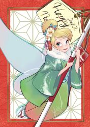 1girl animification blue_eyes bumble_tmnt dress fairy fairy_wings full_body green_dress hair_bun highres japanese_clothes kimono looking_at_viewer pointy_ears short_hair single_hair_bun smile solo tinker_bell_(disney) walt_disney&#039;s_peter_pan wings