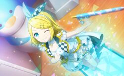 Rule 34 | 1girl, ;), aqua eyes, black bow, blonde hair, bow, bow hairband, cellphone, collar, colorful palette, detached collar, dress, game cg, hair ornament, hairband, hairclip, highres, hologram, kagamine rin, more more jump! rin, multicolored bow, official art, one eye closed, pen, phone, project sekai, smartphone, smile, solo, sparkle, stuffed animal, stuffed penguin, stuffed toy, thigh strap, third-party source, triangle, tsunagu painful hope (project sekai), vocaloid, white bow, white collar, white dress