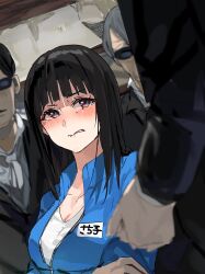 1girl 3boys black_hair black_jacket blue_jacket blurry blush breasts cleavage collarbone commentary_request depth_of_field dutch_angle funi_mu9 grey_hair highres jacket large_breasts long_hair multiple_boys name_tag original purple_eyes shadow shirt solo_focus sunglasses translation_request white_shirt