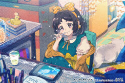 1girl animal artist_name black_hair blush book book_stack bow cat chair closed_mouth commentary_request cup drawing_tablet dress drink drinking_glass green_dress hairband highres holding holding_pen indoors ittokyu jar knees_up looking_down neck_ribbon on_chair open_book orange_bow orange_hairband orange_ribbon original pen pinafore_dress polka_dot polka_dot_bow polka_dot_hairband puffy_short_sleeves puffy_sleeves purple_eyes ribbon rubber_duck shelf shirt short_hair short_sleeves sitting sleeveless sleeveless_dress smile solo sparkle table tablecloth thick_eyebrows white_shirt yellow_bow