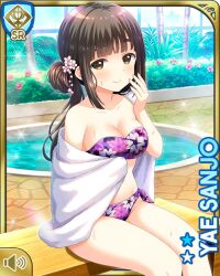 1girl barefoot bikini black_hair card_(medium) closed_mouth day floral_print girlfriend_(kari) girlfriend_note hot_tub indoors long_hair looking_at_viewer official_art purple_bikini qp:flapper sanjo_yae short_hair sitting smile spa swimsuit tagme yellow_eyes