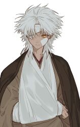 1boy amakusa_shirou_(fate) arm_sling bandaged_head bandages dark-skinned_male dark_skin fate/grand_order fate_(series) gauze gauze_over_eye highres injury japanese_clothes kimono looking_at_viewer male_focus medium_hair simple_background smile solo sunanogimo upper_body white_background white_hair yellow_eyes