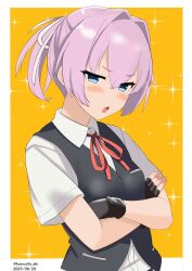 1girl akkun_teitoku black_gloves black_vest blue_eyes collared_shirt crossed_arms dress_shirt gloves highres kantai_collection one-hour_drawing_challenge partially_fingerless_gloves pink_hair ponytail shiranui_(kancolle) shiranui_kai_ni_(kancolle) shirt short_hair solo sparkle_background upper_body vest white_shirt yellow_background