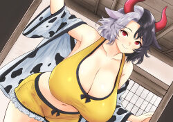 1girl animal_ears animal_print bent_over black_hair breasts cleavage closed_mouth collarbone commentary_request cow_ears cow_girl cow_horns cow_print dutch_angle frilled_shorts frills grey_hair haori highres hinben horns huge_breasts indoors japanese_clothes looking_at_viewer multicolored_hair navel red_eyes red_horns short_hair shorts smile solo split-color_hair tank_top touhou two-tone_hair ushizaki_urumi yellow_shorts yellow_tank_top