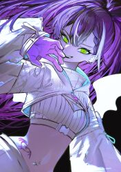 1girl absurdres chest_belt demon_wings earrings fang gloves green_eyes highres hip_tattoo hololive hood hood_down hooded_shrug jewelry long_hair long_sleeves looking_at_viewer midriff multicolored_hair navel_piercing official_alternate_costume piercing pungson_mori purple_gloves purple_hair see-through_clothes see-through_sleeves shorts shrug_(clothing) solo strapless streaked_hair tokoyami_towa tokoyami_towa_(cyberpunk) tube_top turtleneck virtual_youtuber white_hair white_shorts white_shrug white_tube_top white_wings winged_heart_tattoo wings