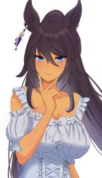 1girl animal_ears bare_shoulders black_hair blue_eyes blush breasts cleavage collarbone commentary_request dark-skinned_female dark_skin dress earrings frilled_dress frills hair_ornament hairclip highres horse_ears horse_girl jewelry large_breasts long_hair looking_at_viewer ponytail remi-yuka-taimama sidelocks single_earring sleeveless sleeveless_dress smile solo split_ponytail symboli_kris_s_(umamusume) umamusume upper_body v very_long_hair white_dress