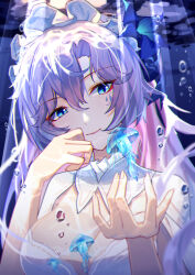 1girl absurdres blue_eyes blue_flower breasts bubble cantarella_(wuthering_waves) chinese_commentary closed_mouth commentary_request facial_mark fingernails flower hair_between_eyes hair_flower hair_ornament hand_up headdress highres jellyfish large_breasts long_hair looking_at_viewer mark_under_eye purple_hair shrug_(clothing) smile solo underwater upper_body white_shrug wuthering_waves zuiai_gongzhu_dianxia