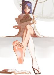 1girl aa14450050 barefoot blue_hair crossed_legs feet geta highres japanese_clothes konan_(naruto) looking_at_viewer medium_hair naruto_(series) naruto_shippuuden parted_lips shoes side_bun sitting soles thighhighs toes unworn_shoes unworn_socks white_thighhighs yellow_eyes