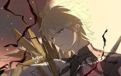 black_lightning blonde_hair grey_background highres honkai:_star_rail honkai_(series) hyuu_(lblank27) male_focus phainon_(honkai:_star_rail) yellow_eyes