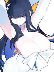 1girl absurdres armpits arms_up ass blue_archive blue_eyes blue_hair breasts choker cleavage distr dress flower from_above hair_flower hair_ornament highres large_breasts long_hair looking_at_viewer missing_commentary official_alternate_costume saori_(blue_archive) saori_(dress)_(blue_archive) solo white_choker white_dress