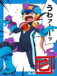 &gt;_&lt; 1boy 3suisousui blue_bodysuit blue_helmet bodysuit chinese_zodiac closed_eyes full_body helmet highres male_focus mega_man_(series) mega_man_battle_network_(series) megaman.exe netnavi snake solo_focus year_of_the_snake