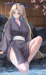 1girl alternate_costume arm_support black_kimono blonde_hair blue_eyes blue_hair breasts brown_horns cherry_blossoms closed_mouth colored_inner_hair commentary crown_of_thorns earrings facial_mark fleurdelys_(wuthering_waves) floating_crown floating_earrings flower forehead_mark highres horns japanese_clothes jewelry kimono knee_up large_breasts long_hair long_horns looking_at_viewer multicolored_hair narijade obi on_rock pink_flower pointy_ears sash side_slit single_horn smile solo sparkle_earrings tacet_mark_(wuthering_waves) thighs watermark web_address wet white_sash wooden_wall wuthering_waves yukata