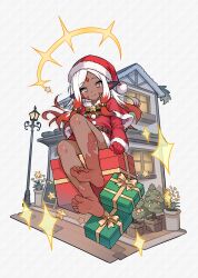 1girl belt box brown_belt christmas_tree closed_mouth coat dark-skinned_female dark_skin enni_(world_flipper) forehead_jewel fur-trimmed_coat fur_trim gift gift_box hat highres house lamppost looking_at_viewer mwm5 pointy_ears red_coat santa_hat solo sparkle white_hair world_flipper