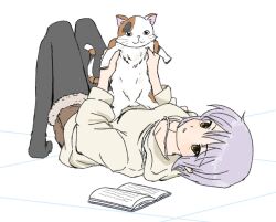 animal back black_pantyhose book breasts cat collarbone holding holding_animal holding_cat hood hood_down hoodie long_sleeves looking_at_viewer nagato_yuki open_book open_mouth pantyhose parted_bangs purple_hair short_hair short_shorts shorts simple_background small_breasts suzumiya_haruhi_no_yuuutsu waka_849 white_background white_cat white_hoodie yellow_eyes