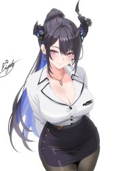 1girl arms_behind_back asymmetrical_horns black_hair black_pantyhose black_skirt blue_hair breasts cleavage closed_mouth collared_shirt colored_inner_hair commentary dress_shirt earrings english_commentary flower gold_earrings gold_necklace high-waist_skirt highres hololive hololive_english horn_flower horns jewelry large_breasts long_hair looking_at_viewer mole mole_under_eye multicolored_hair necklace nerissa_ravencroft nerissa_ravencroft_(casual) office_lady official_alternate_costume official_alternate_hairstyle pantyhose parted_bangs pencil_skirt ponytail red_eyes rijeka1918 shirt shirt_tucked_in side_slit sidelocks simple_background skirt slit_pupils smile solo uneven_horns virtual_youtuber white_background white_shirt