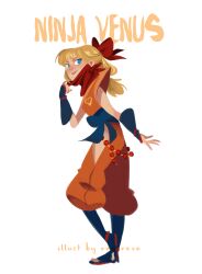 1girl aino_minako alternate_costume artist_name bishoujo_senshi_sailor_moon blonde_hair blue_eyes bow commentary english_commentary full_body hair_bow highres hip_vent japanese_clothes kimono long_hair looking_at_viewer ninja orange_kimono red_bow renareve solo standing