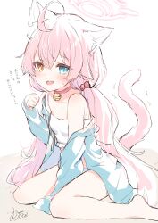 1girl absurdres ahoge animal_ears barefoot between_legs bikini blue_archive blue_eyes blue_jacket blush cat_ears cat_girl cat_tail commentary_request fang hand_between_legs heterochromia highres hoshino_(blue_archive) hoshino_(swimsuit)_(blue_archive) jacket kemonomimi_mode long_hair long_sleeves looking_at_viewer open_mouth paw_pose pink_hair rucaco sitting skin_fang smile solo sweatdrop swimsuit tail translation_request twintails wariza white_background white_bikini yellow_eyes